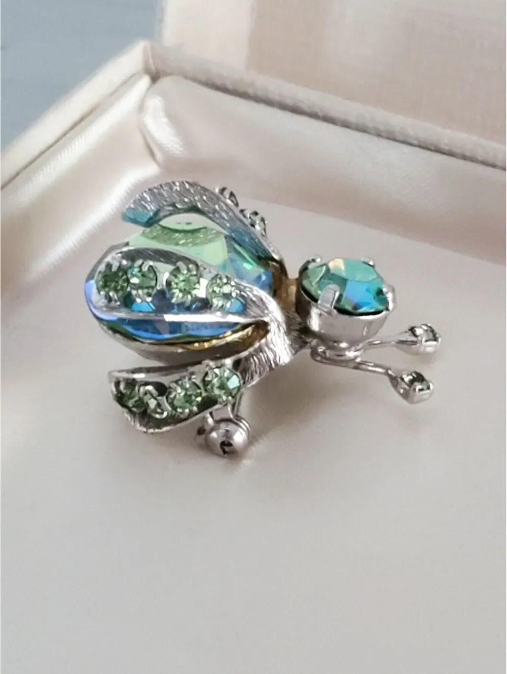 Vintage Signed Warner Green Aurora Borealis Ladybug Rhinestone Brooch